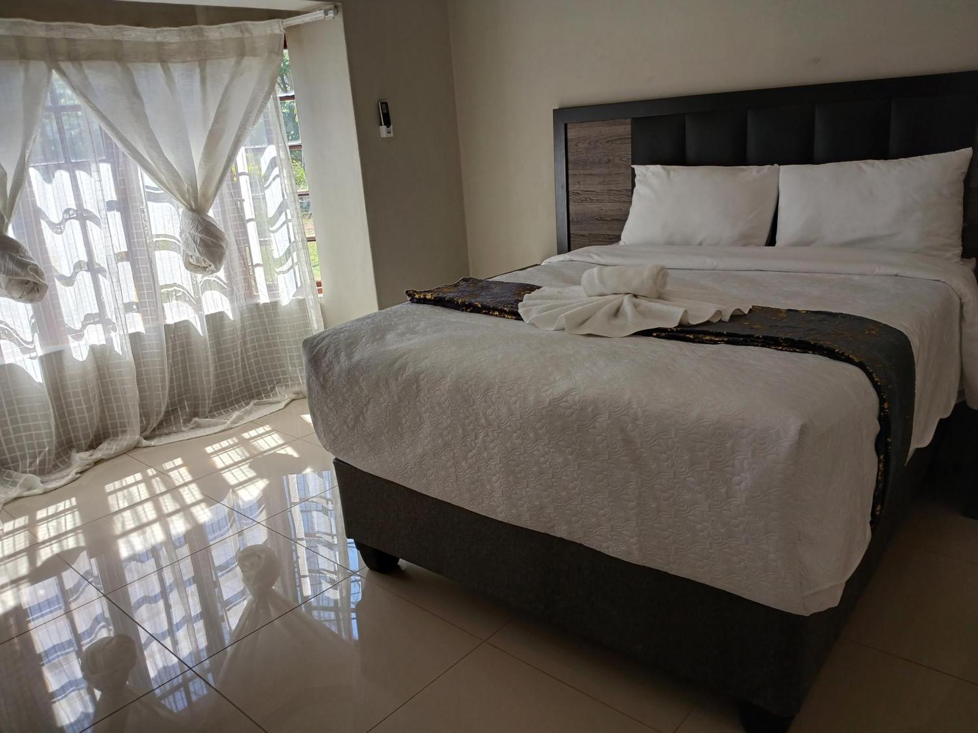 The Haven Guesthouse Ezulwini Lobamba Экстерьер фото